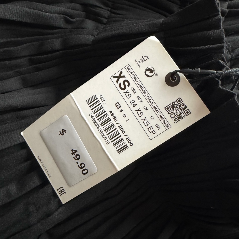 NWT Zara Black Pleated Mini Skirt with Elastic Paperbag Waist - Size XS - Picture 4 of 4